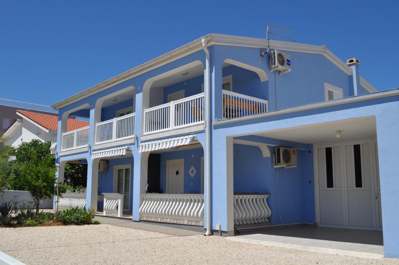 Marina Apartments Vir Bagian luar foto