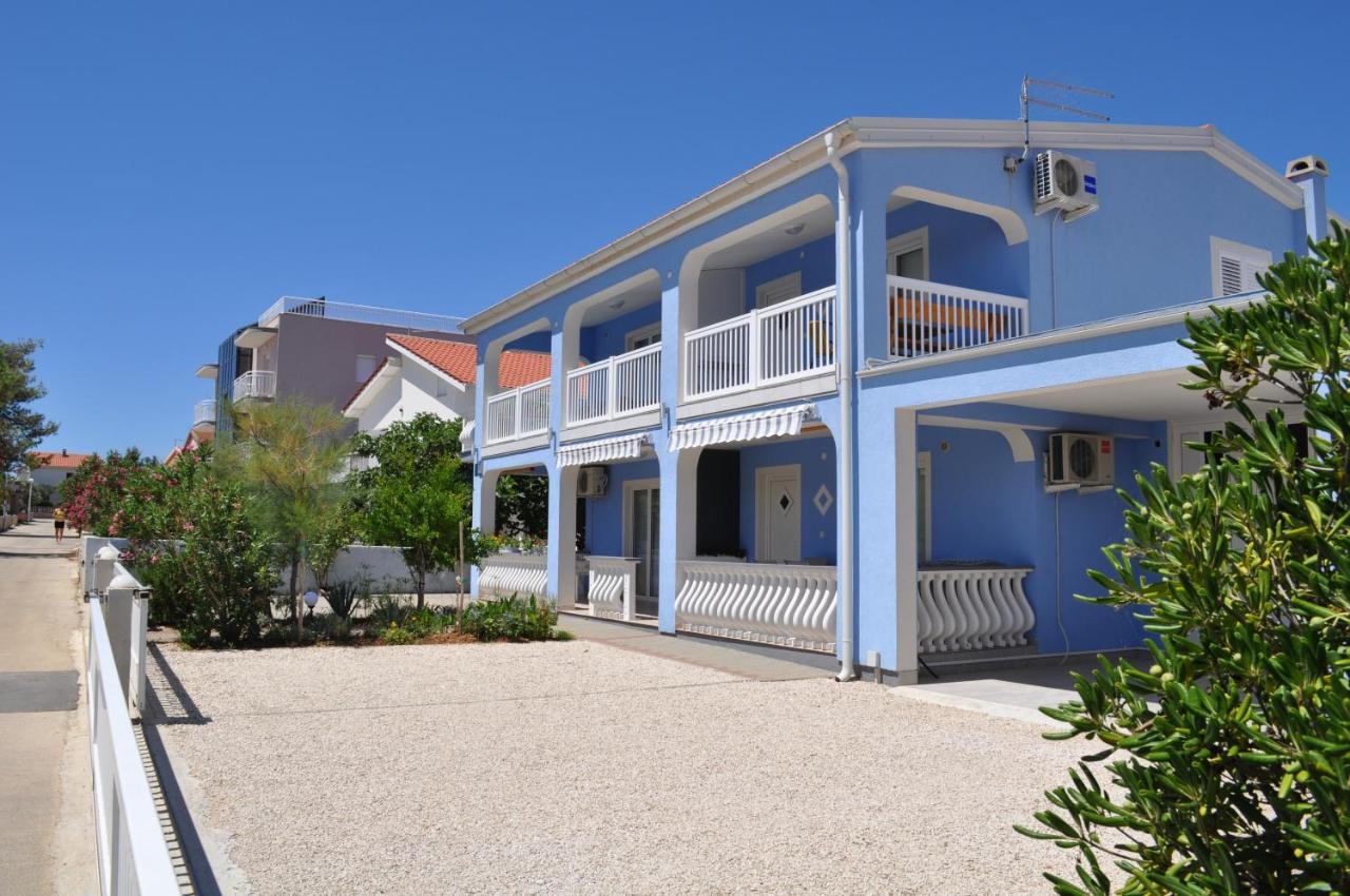 Marina Apartments Vir Bagian luar foto